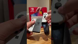 How to remove Nintendo Switch Joy-con from the Joy-con grip