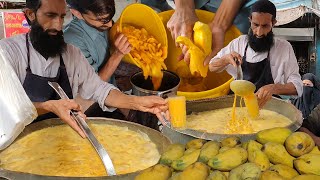 Original Mango Juice 🥭 Summer Special Drink Fresh Mango Milkshake | Karachi Street Drink Aamras