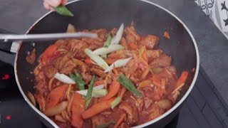 Korean Spicy Pork Stir fry | Jeyuk Bokkeum (English Subtitles)