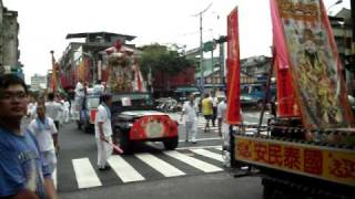 City God Procession Taipei 2010 pt. 1 台北霞海城隍廟農曆五月十三日迎城隍 (1)