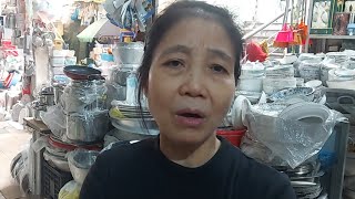 chợ  Thương TP Bắc Giang toàn người bán không có người  mua.