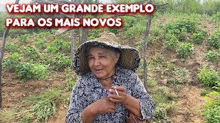 VEJAM UM GRANDE EXEMPLO PARA OS MAIS NOVOS