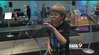 Fizzyology--The science behind bubbles