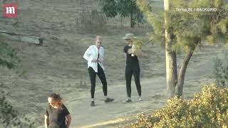 2020 10 08 MAIL Amber Heard and her team go for a hike in LA | Bianca Butti and Birdie the dog