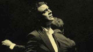 Rolando Villazon sings \