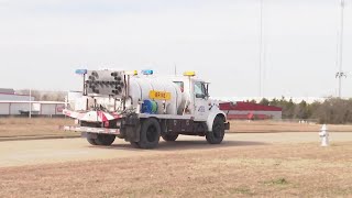 Texas begins treating highways in anticipation of icy winter storm