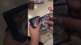 Pokémon card pack opening with friends - Holo energy card. What do you think?