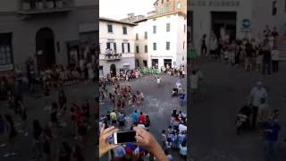 Despacito flash mob foiano della chiana carnevale 2017(2)