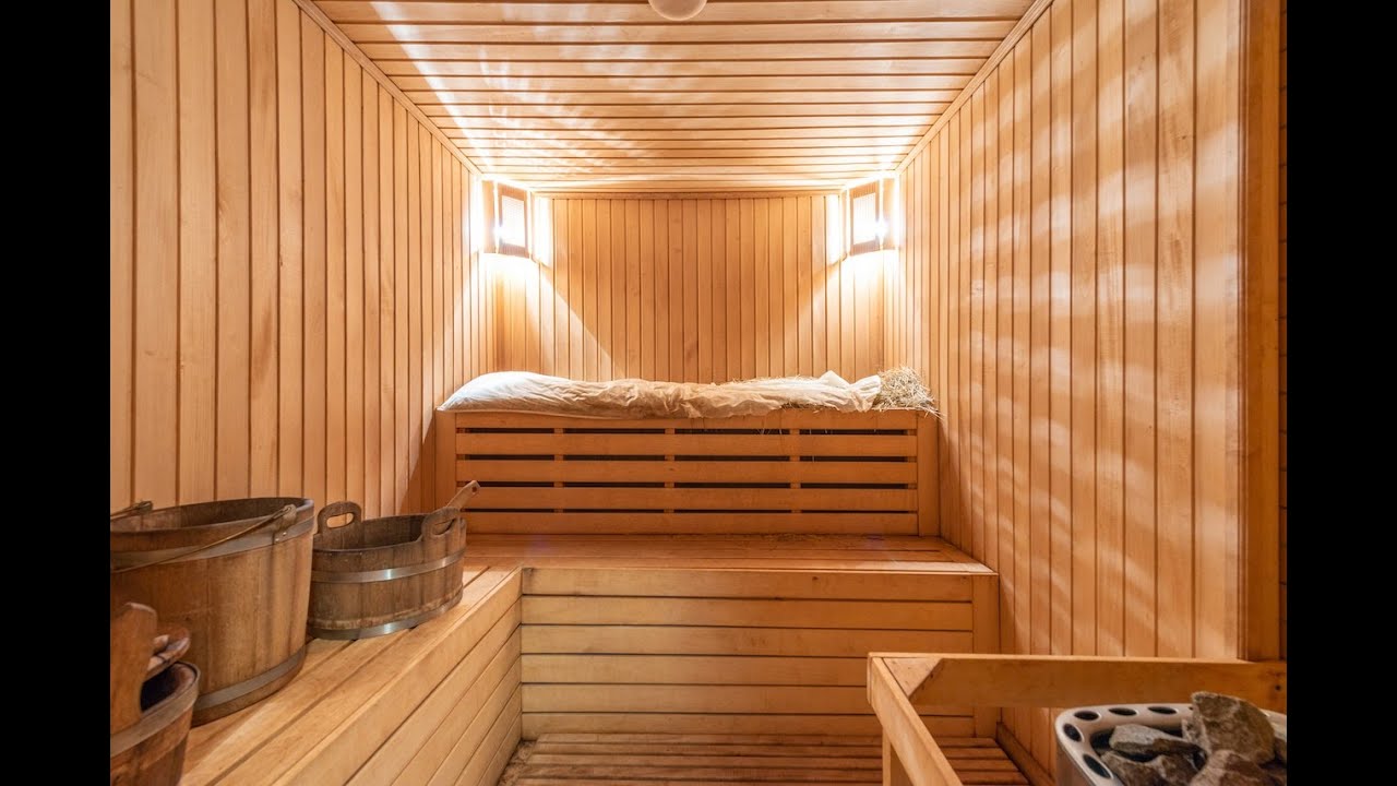 Sauna Vs. Steam Room: Understanding The Differences And Benefits - YouTube