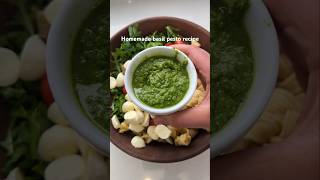 Homemade basil pesto recipe 💚 #pesto #homemadepesto #easyrecipe