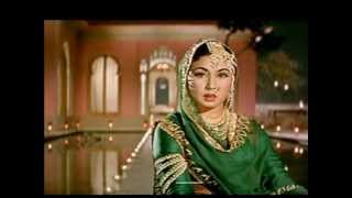 Pakeezah - A Monumental Song Studded Indian Movie !!!, Meena Kumari at her best