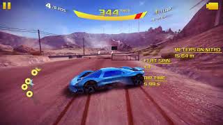 Experience the ultimate car racing showdown in Asphalt 8 multiplayer mode!