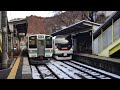 【超貴重】紅葉と雪のコラボ あずさ通過 甲斐大和駅