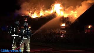 *Eerste beelden* Zeer grote boerderij brand Oldehofweg Westervelde