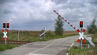 Spoorwegovergang Ilberstedt (D) // Railroad crossing // Bahnübergang