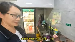 西安夫妇在蜀南竹海，开启了一种与众不同的旅游模式，真的很不错