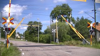 Spoorwegovergang Vittinge (S) // Railroad crossing // Järnvägsövergång