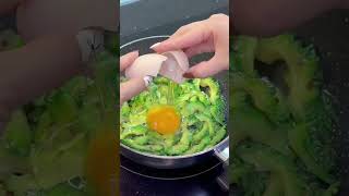 Mướp đắng xào trứng ngon
