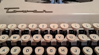 A Typewriter With History: the Tower President XII