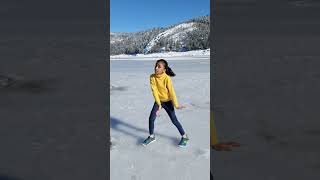 Akhiyaan Gulaab|Teri Baaton Mein Aisa Uljha Jiya|Dancing on frozen lake #trending #dance #viral