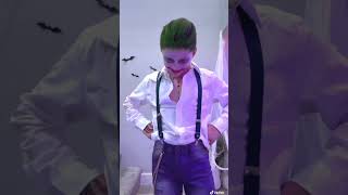 Halloween costumes for 5 KIDS checkkkk… 5 million views on TikTok 🤯