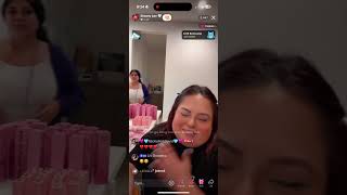 Watching Shawty Bae A Live Stream
