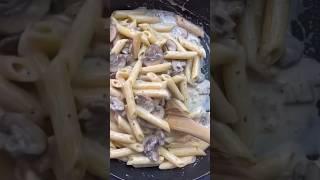 معكرونه penne بالفطر والبارميزان