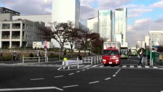 緊急消防援助隊　栃木県隊の車列 12 fire engines responding  at Harumi Tokyo