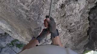 Ferrata I magnifici 4 - Schlüsselstelle (E) im überhängenden Dom