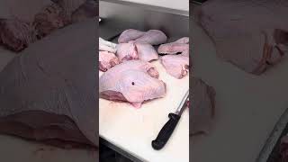 Cómo cortar un pavo 🦃 o guajolote en 8 partes whole turkey 🦃 cut up