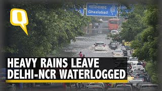As Heavy Rain Hits Delhi, Waterlogging, Traffic Snarls in Several Areas | The Quint