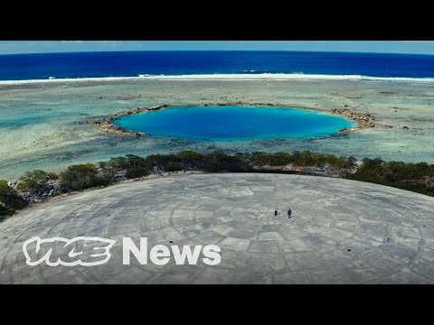 Is the United States responsible for the cleanup of Marshall Islands atolls?