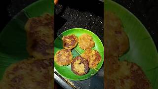 ଆଜି ବନେଇଥୀଲି କଞ୍ଚା କଦଳୀ ବରା🥰#odiani #recipe #cooking #trending #viralvideo #youtubeshorts