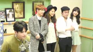 140219 Sukira - Phototaking with Guests