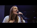 Profundo Es El Amor De Dios - Fellowship Music Español (How Deep The Father's Love)