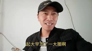 哈尔滨红砖街早市，去看看小龙，顺便买盒哈尔滨最有名的油炸糕