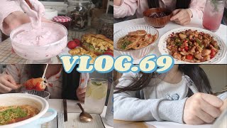 vlog69.独居女生的日常生活｜一人食美食料理｜书店学习｜可颂三明治 酸辣藕片 椒麻鸡丁 拉面锅