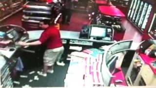 Video Show Violent Robbery At QuikTrip