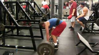 Steven Ritucci w/ 200kg/440lb. RAW deadlift @160ish  bodyweight- IN A BELT AND BATHING SUIT