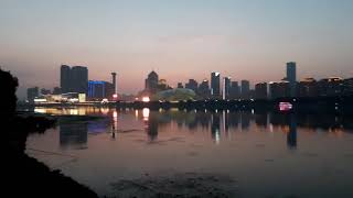 Anochecer en el Río Hunhe en Shenyang