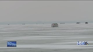 Heading Outdoors: navigating the ice road on Lake Winnebago