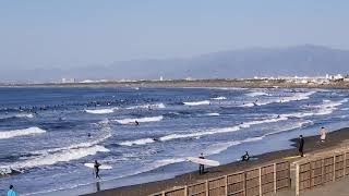 ２０２１年２月２３日（火）／江ノ島～鵠沼海岸～富士山： 晴れてます。 風はやや強めで波は胸～頭くらい。