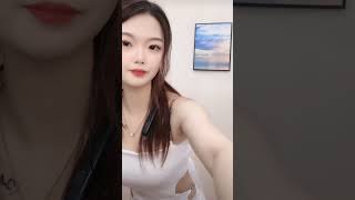 性感纹身的美女小姐姐直播 #tiktok #小红帽 #美女主播 #shorts