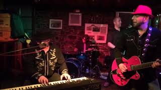 The 1,4,5's play 'Rock This Town' by The Stray Cats (Downend, Bristol)