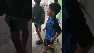 Antar adik futsal