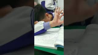 佾緯肚子痛辣