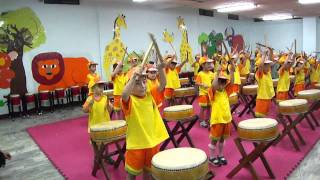 鳴遠幼稚園:親職座談會太鼓表演 (2011.05.20)