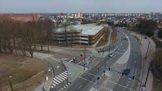 Kauno klinikų daugiaaukštė automobilių parkavimo aikštelė pacientams ir lankytojams.