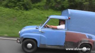 Furgoneta Goggomobil auf der Autobahn!