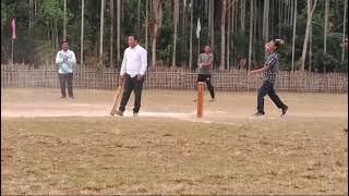 Minister Sukla Charan Noatia bai Em Babaranjan Reang Cricket thung ha gachiram field ou